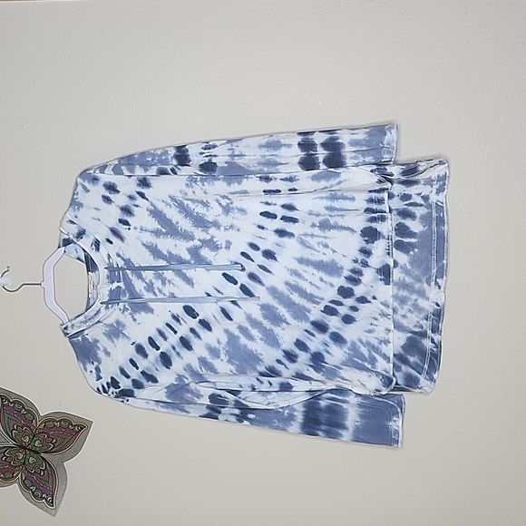 Jane and Delancey Tops - Jane and delancey  long sleeve pullover size Medium